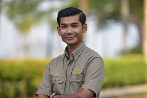 Suhaimi (popularly known as Amy), a resident naturalist and an accomplished barber