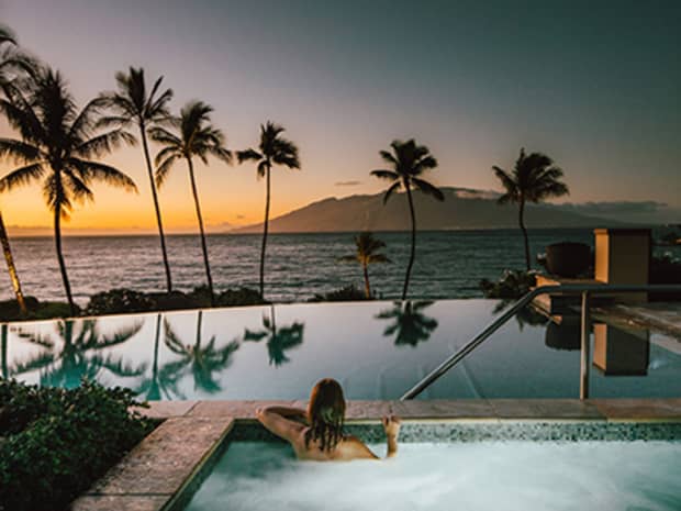 Serenity Pool Luxury Cabanas