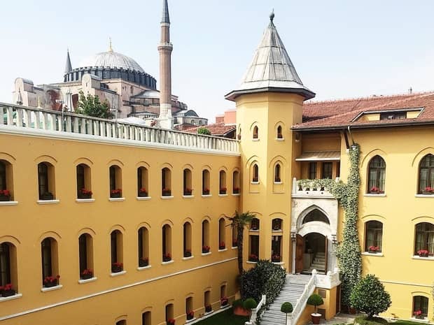 Istanbul Luxury Hotel | Four Seasons Hotel Istanbul at ...