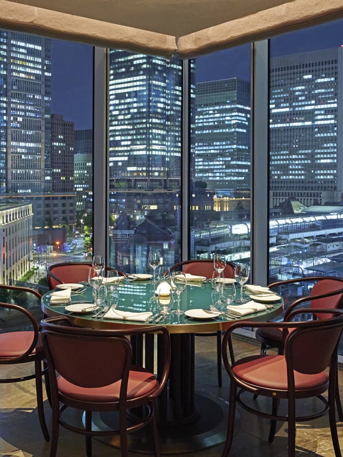 Luxury Boutique Hotel Tokyo | Four Seasons Hotel Tokyo at Marunouchi