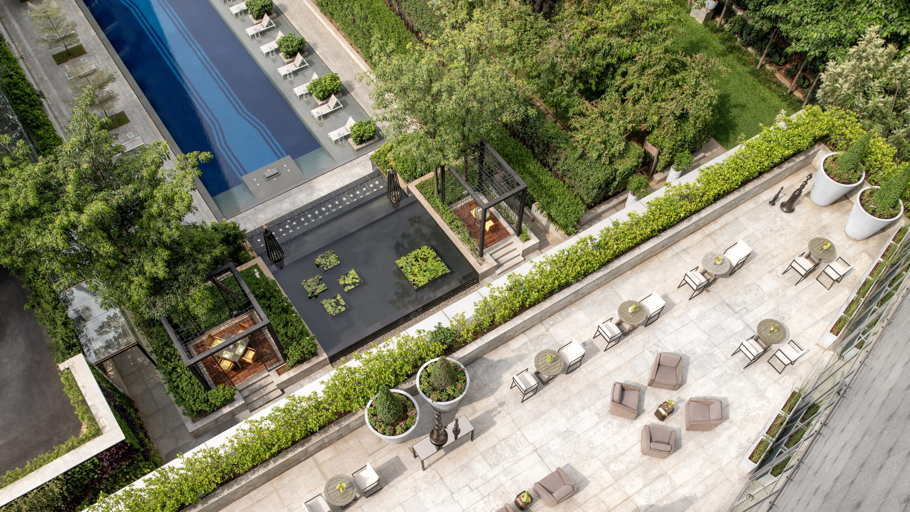 Four Seasons Hotel, photo 2