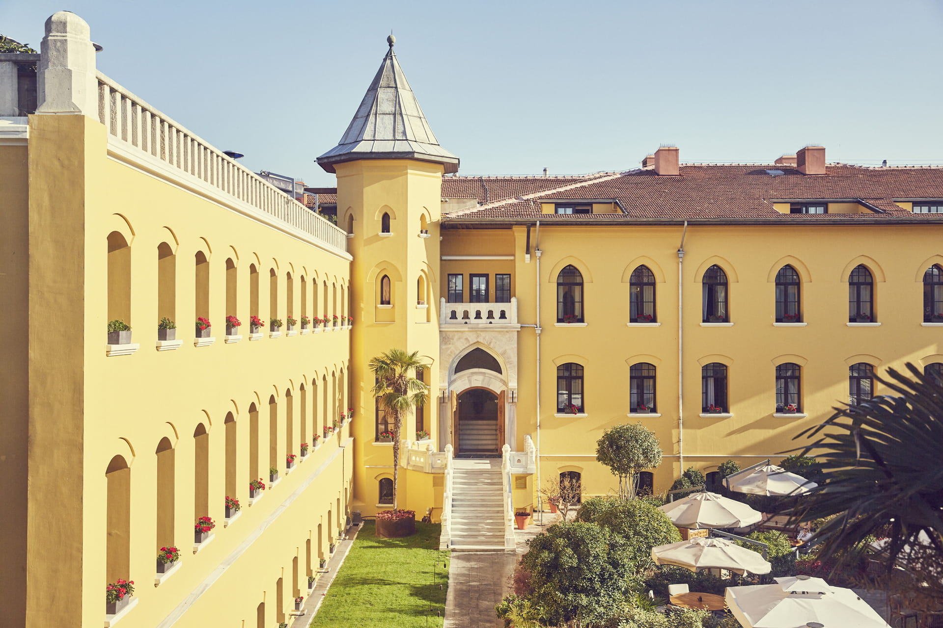 Sureyya Teras - Bar in Sultanahmet, Istanbul