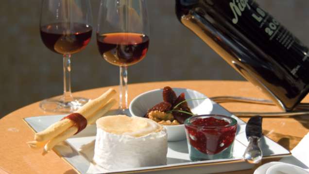 Restauration en chambre au Four Seasons Hotel Ritz Lisbonne