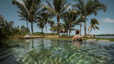 Infinity-Edge Pool at Four Seasons Resort Mauritius at Anahita