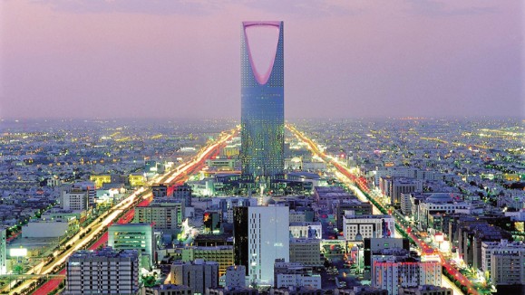 Download Four Seasons Kingdom Tower Riyadh Pictures