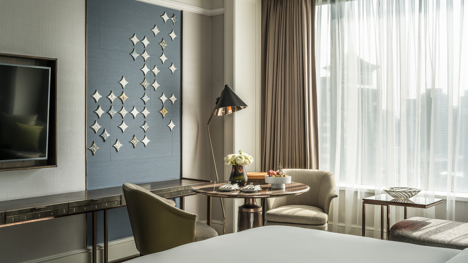 Check The Room Rate At Four Seasons Hotel Singapore