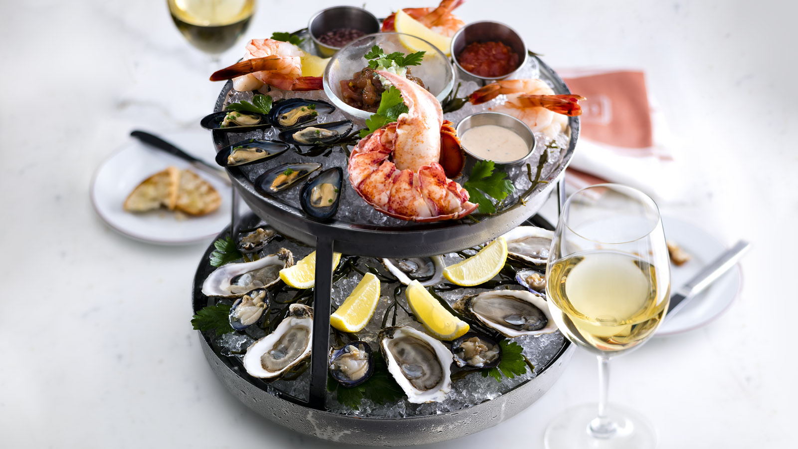 Experience More – Hotel Credit Offer at Four Seasons Toronto