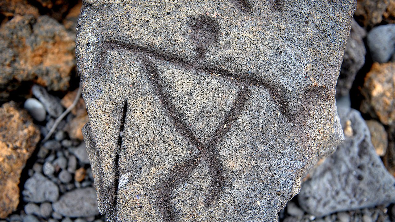 Kukui Point Petroglyphs – Best Things to Do in Lanai