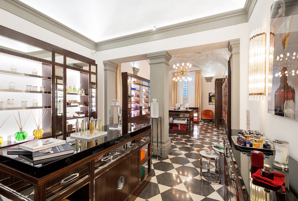 Lorenzo Villoresi’s new store in Via de Bardi
