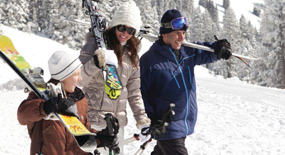 Family of skiers