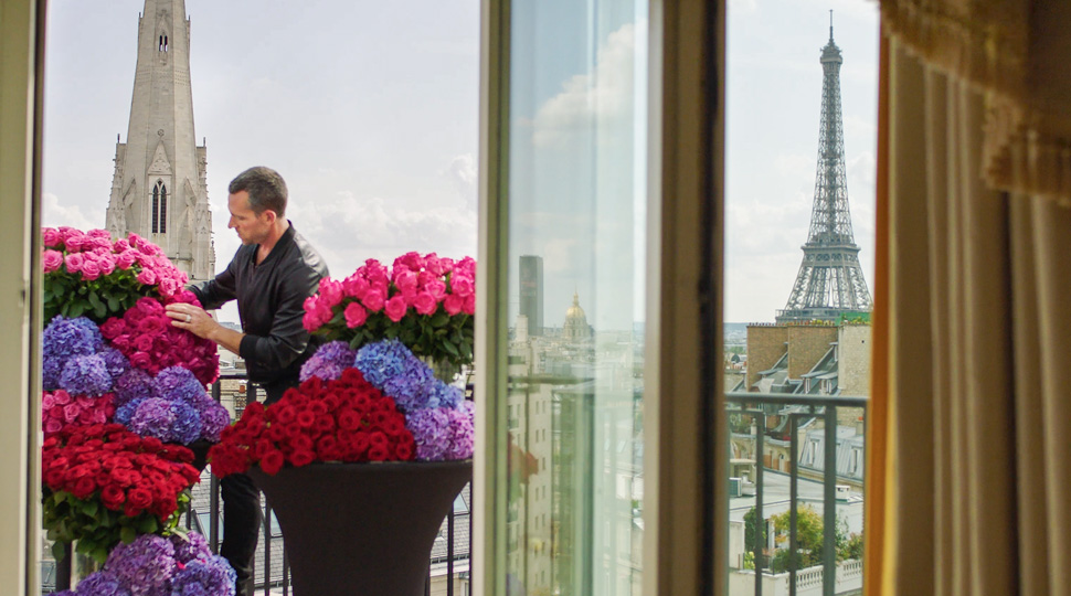 Jeff Leatham FS Paris Balcony