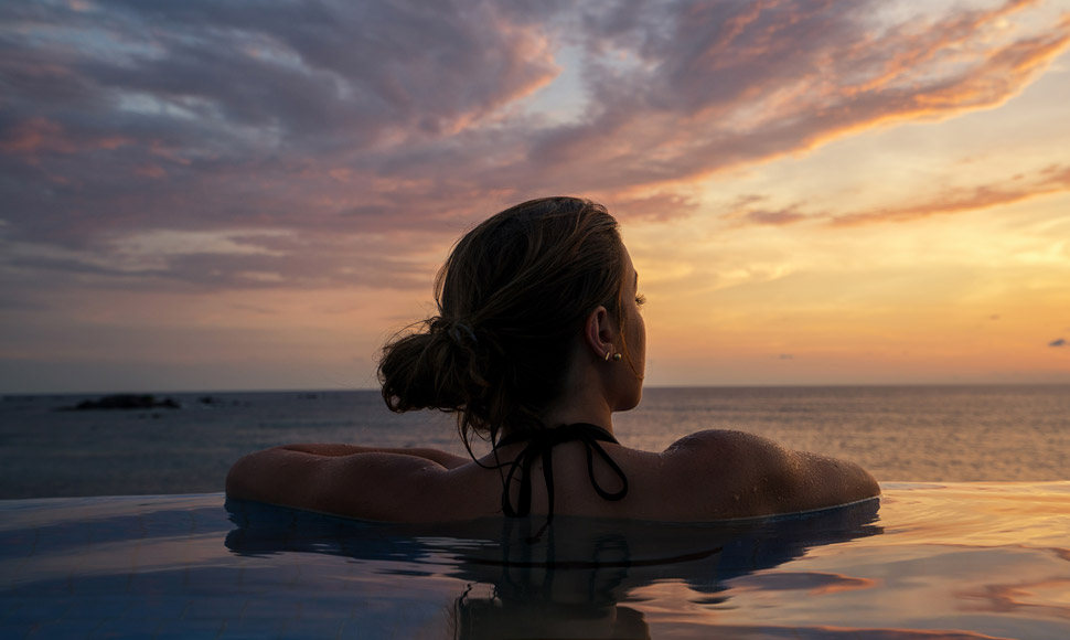 FS Punta Mita pool sunset