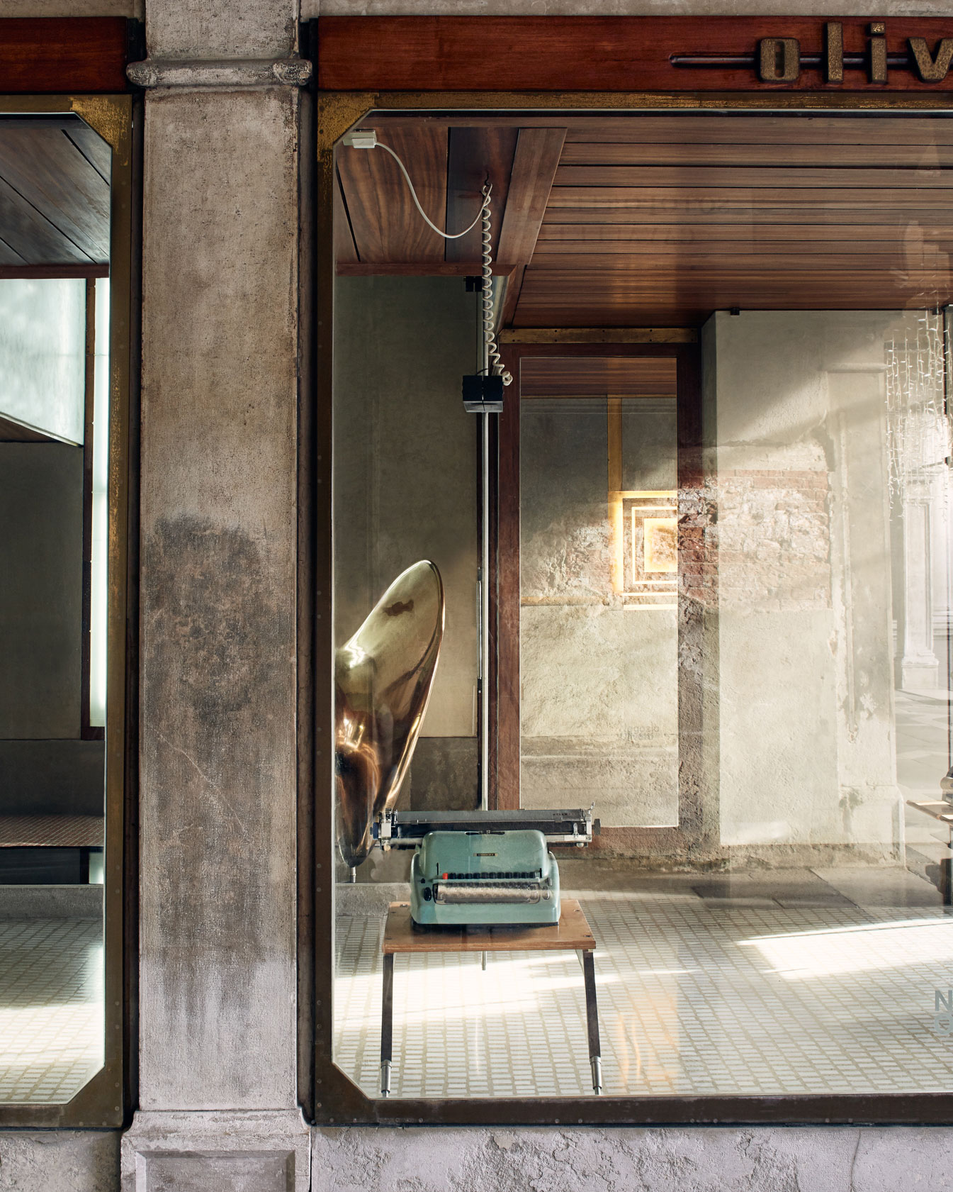 Olivetti Showroom, Photo by Lorenzo Pennati