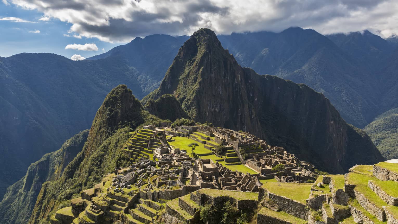 Ancient Incan remains on mountaintop in Peru