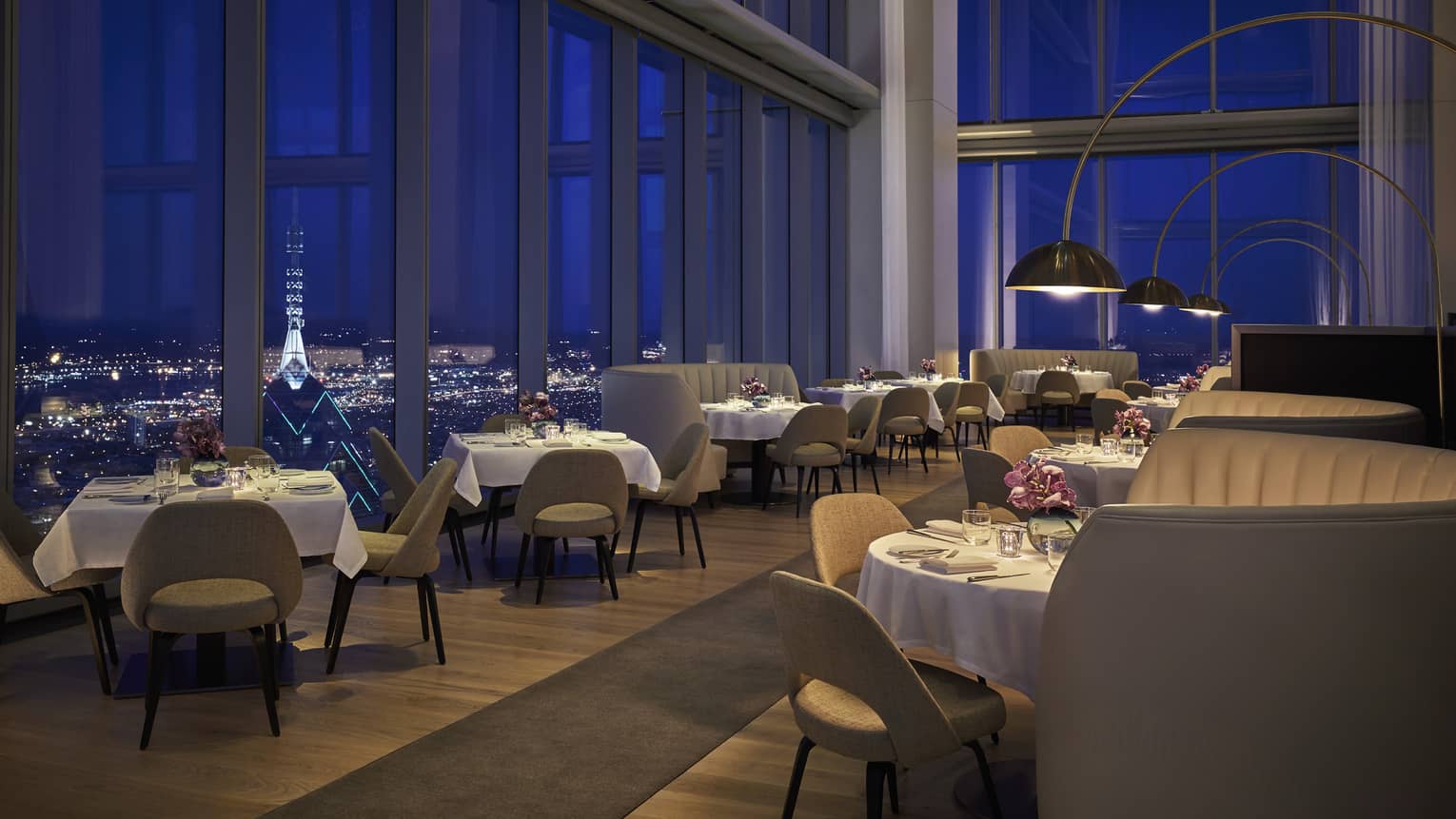 Restaurant at night at Four season Philadelphia