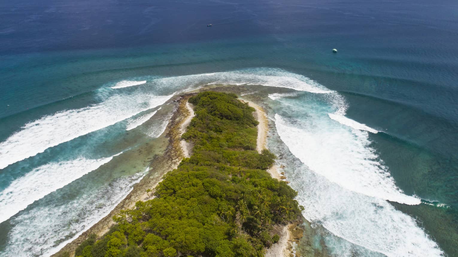 Aerial shot of the Sultan's Surfbreak 