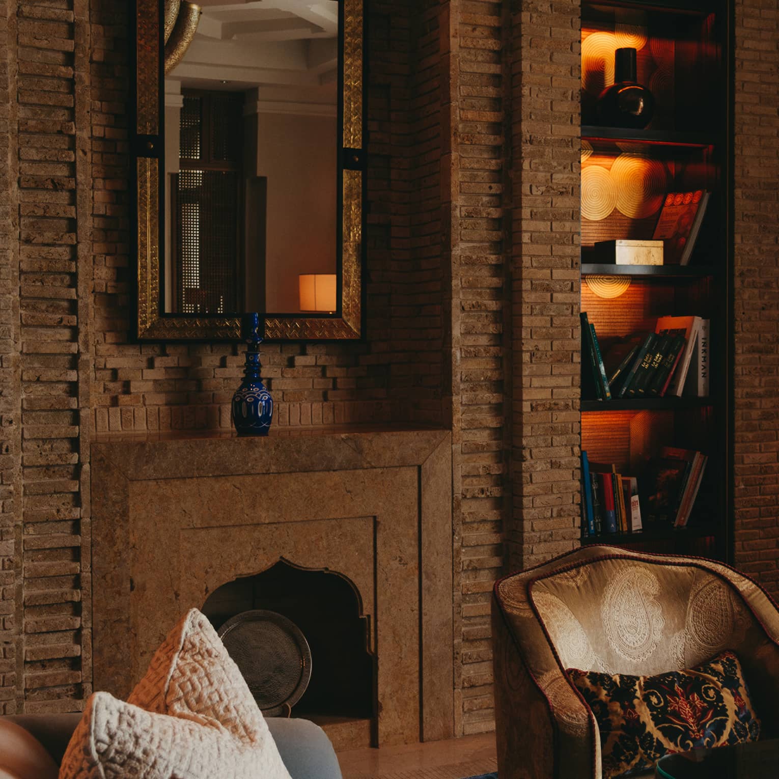 Stylish lobby lounge for moments of relaxation