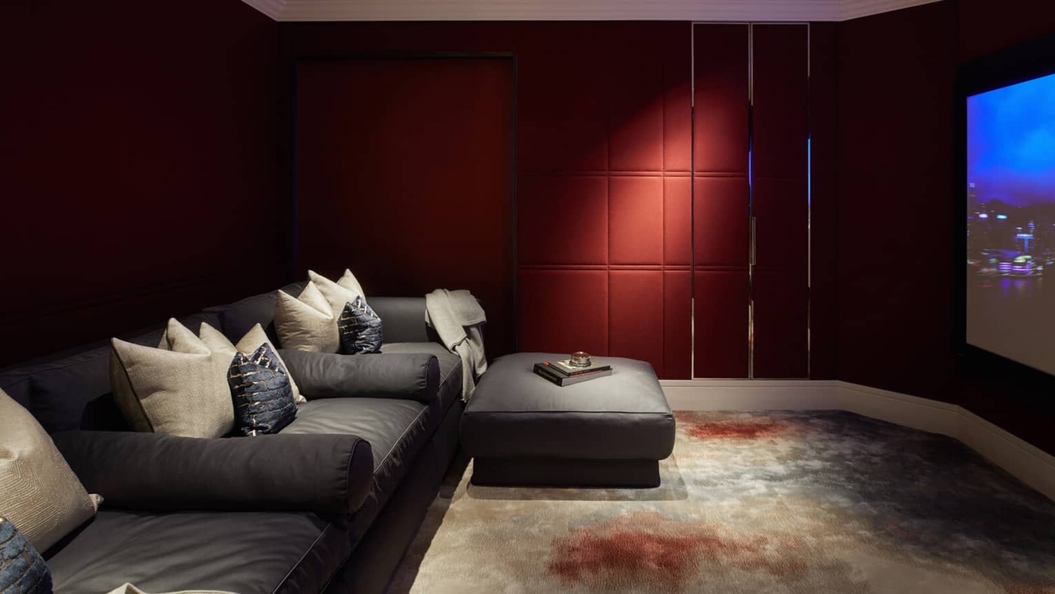 Media room in Penthouse Suite at Four Seasons Hotel London at Ten Trinity Square