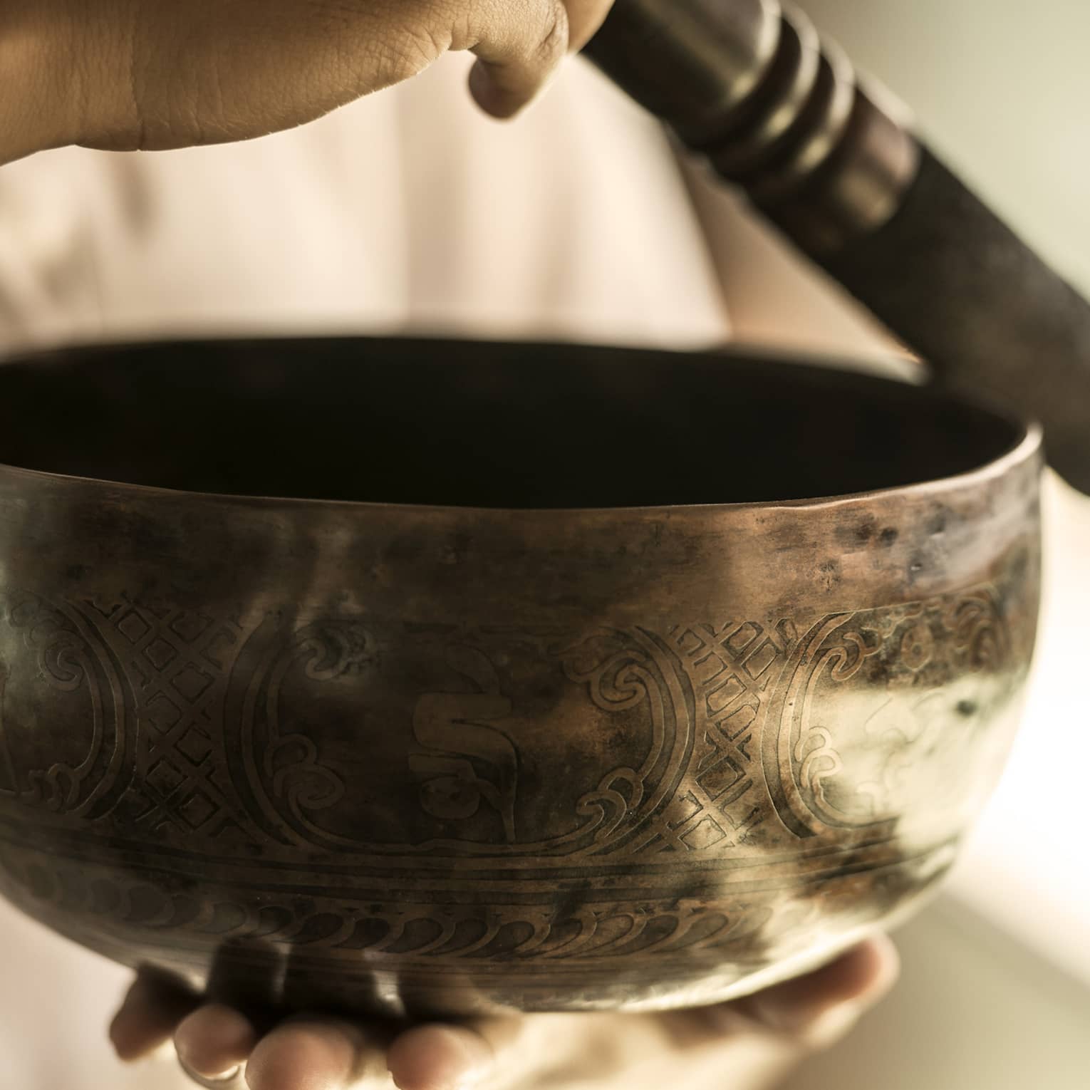 Singing bowls for wellness