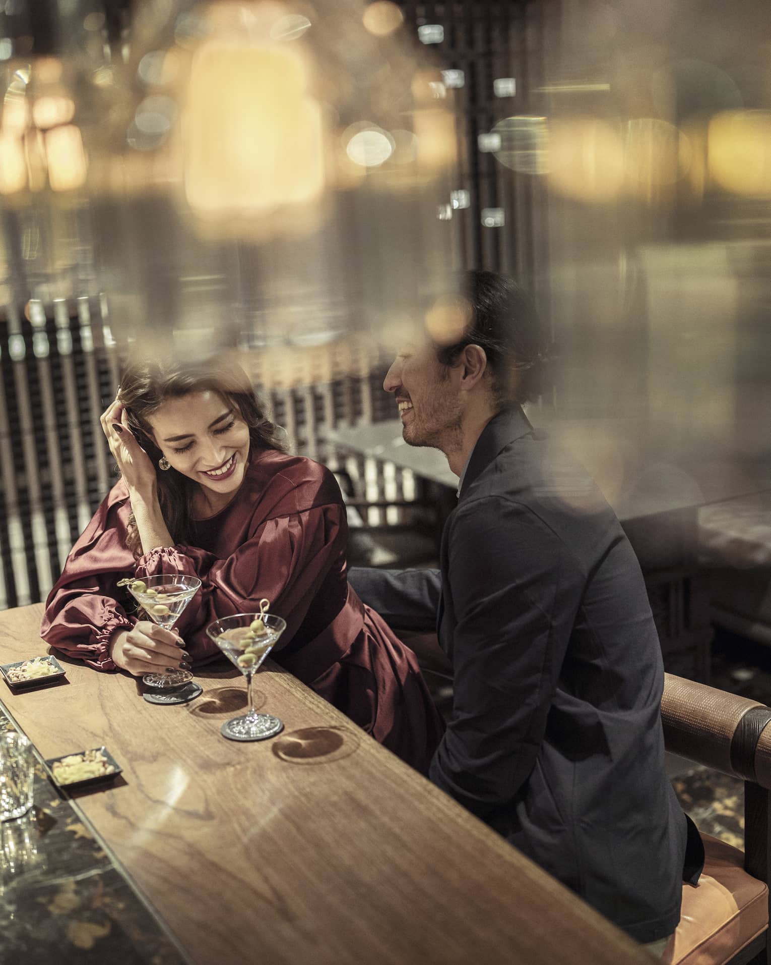 Couple enjoying Christmas cocktails at The Lounge in Kyoto