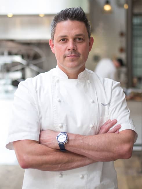 Headshot of acclaimed Chef Gavin Kaysen