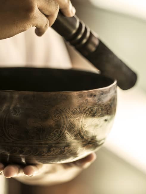 Singing bowls for wellness