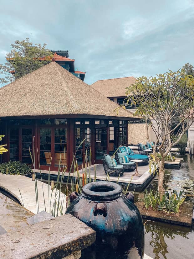 A spa garden with water feature