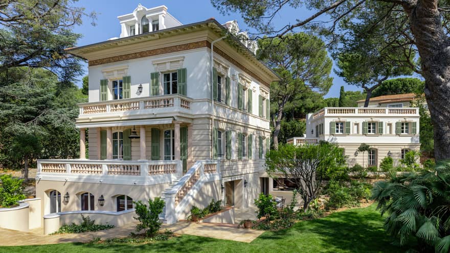 holiday villa in south of france with private pool